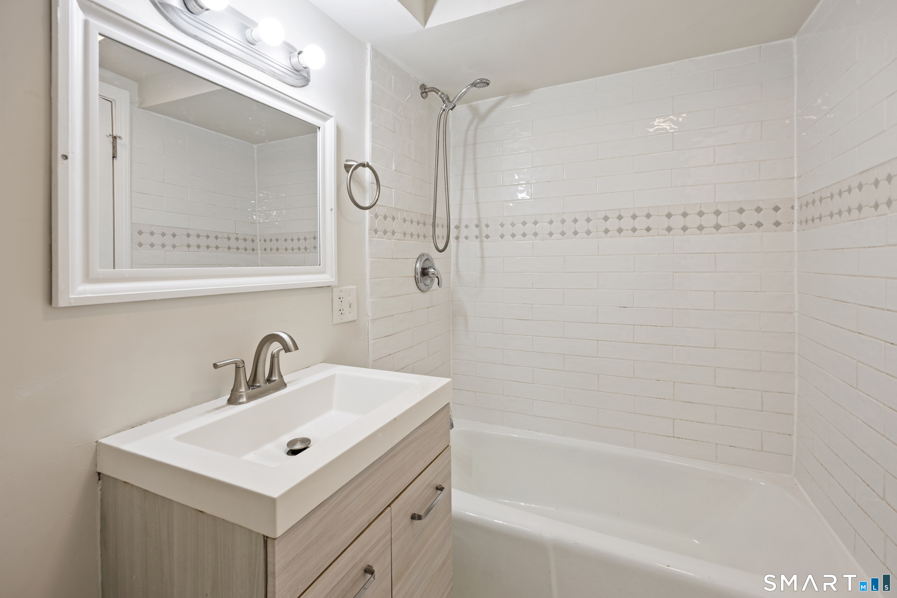 62 Springdale Street Hamden, CT 06514 - Photo 28 of 31
