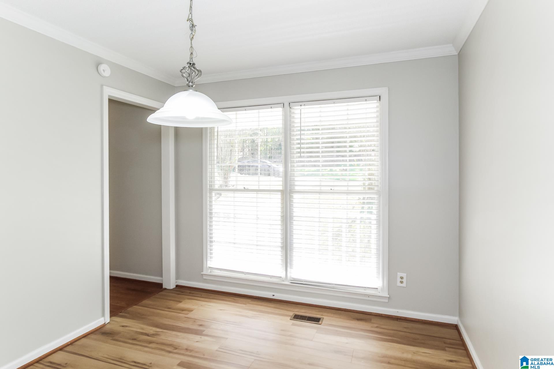 1102 Walnut Circle Alabaster, AL 35007 - Photo 3 of 23