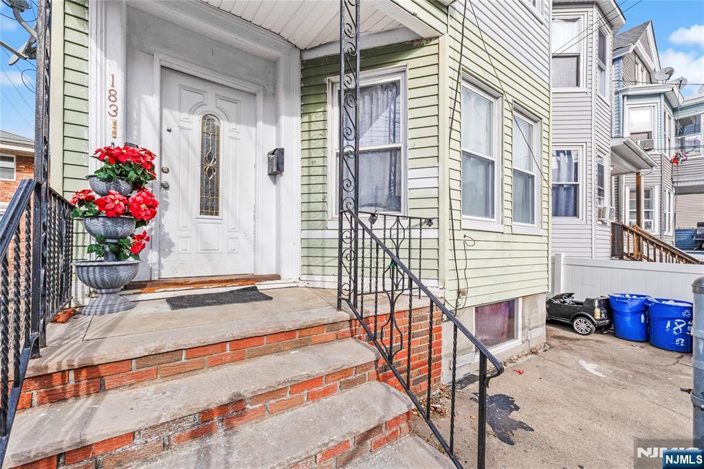 183 Walnut Street Paterson, NJ 07522 - Photo 6 of 40