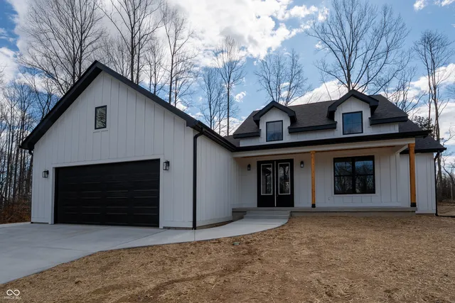 $3,400 | 5123 Oak Ridge Trail, Columbus, IN 47201