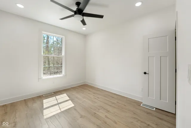 $3,400 | 5123 Oak Ridge Trail, Columbus, IN 47201