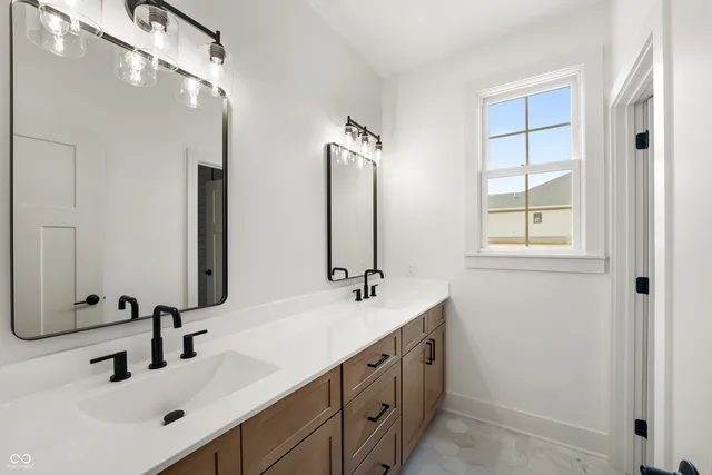 $3,400 | 5123 Oak Ridge Trail, Columbus, IN 47201