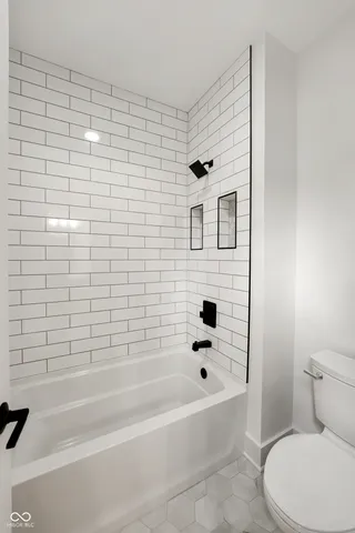 $3,400 | 5123 Oak Ridge Trail, Columbus, IN 47201