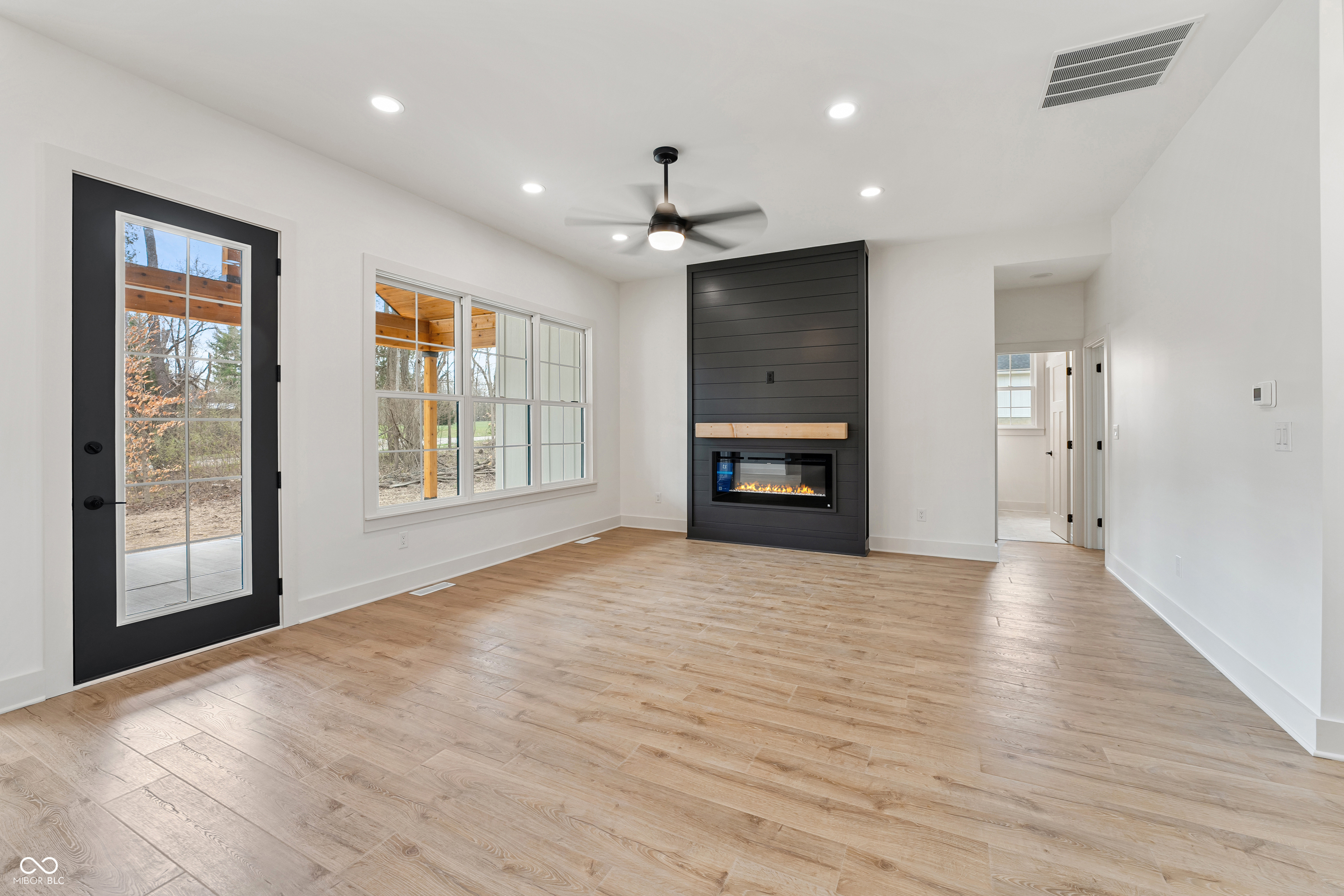 5123 Oak Ridge Trail Columbus, IN 47201 - Photo 9 of 69