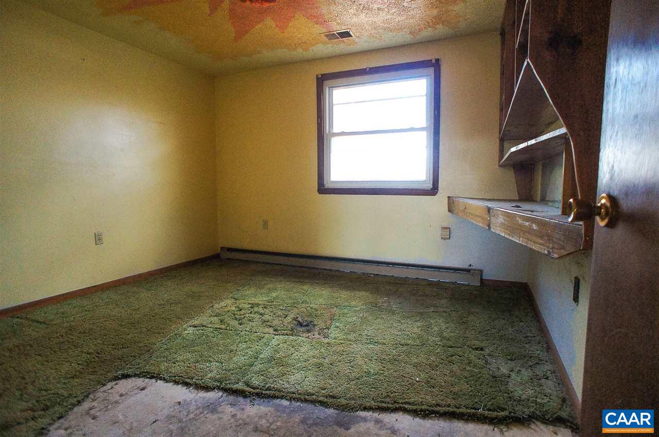 1475 Hunters Lodge Road Troy, VA 22974 - Photo 8 of 12 a view of a room with window