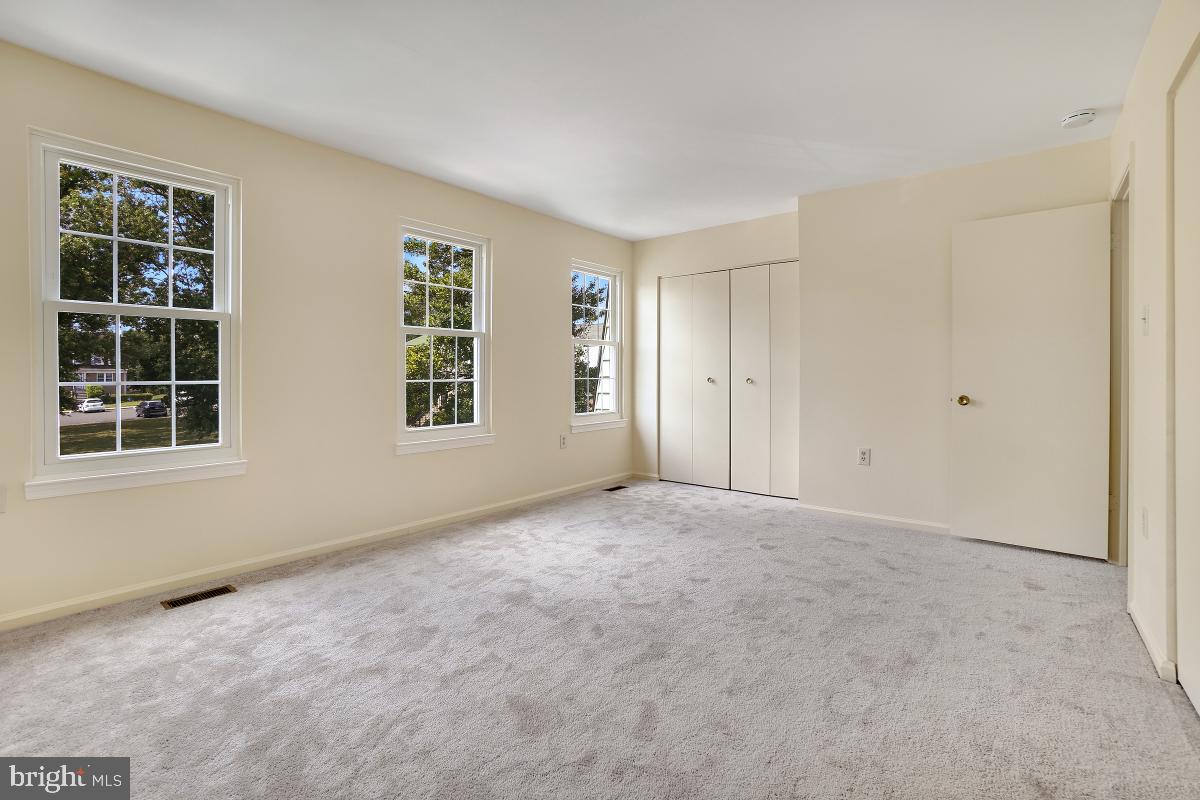 9147 September Lane Silver Spring, MD 20901 - Photo 13 of 31 Primary Bedroom
