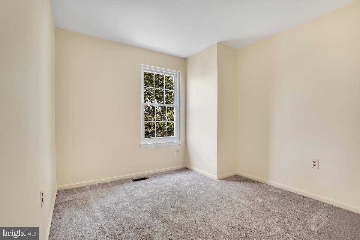 9147 September Lane Silver Spring, MD 20901 - Photo 18 of 31 Bedroom 3