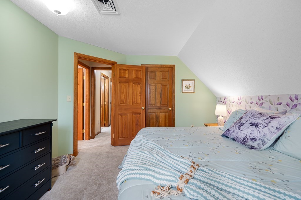 4 Rollingwoods Road Hubbardston, MA 01452 - Photo 13 of 41