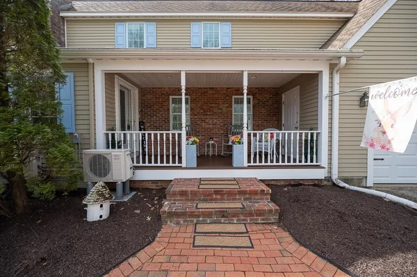 $687,000 | 4 Rollingwoods Road, Hubbardston, MA 01452