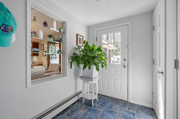 $687,000 | 4 Rollingwoods Road, Hubbardston, MA 01452