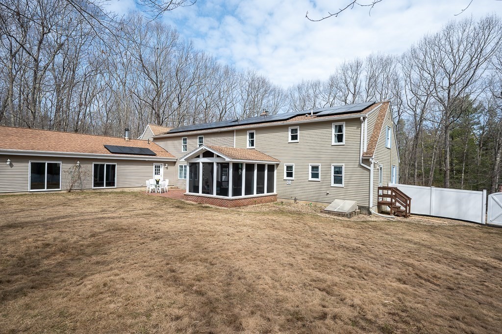 4 Rollingwoods Road Hubbardston, MA 01452 - Photo 6 of 41