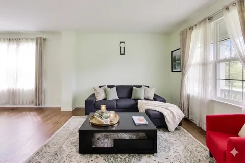 $599,900 | 3091 Longcommon Parkway, Elgin, IL 60124