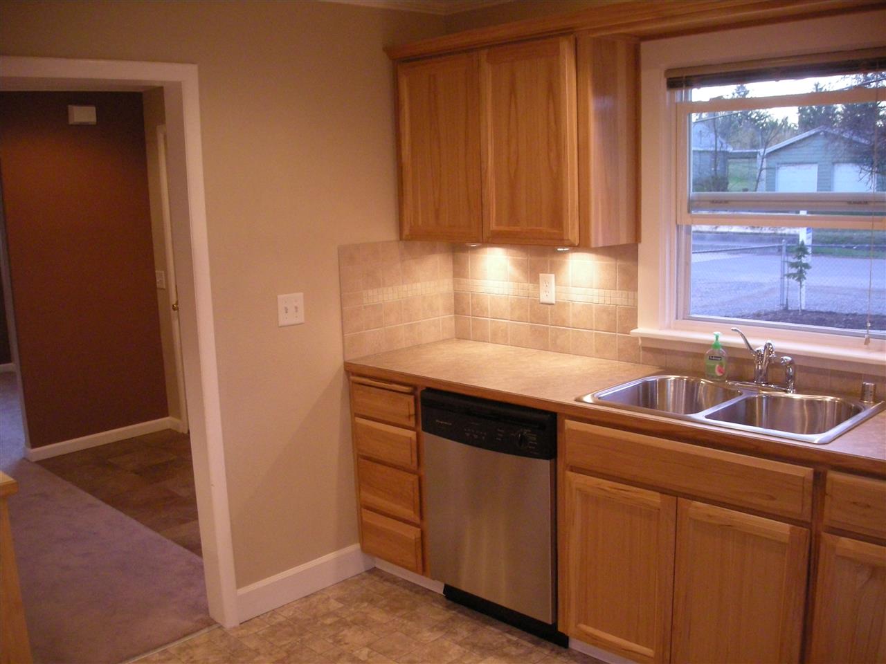 601 West Ivanhoe Road Spokane, WA 99218 - Photo 8 of 18