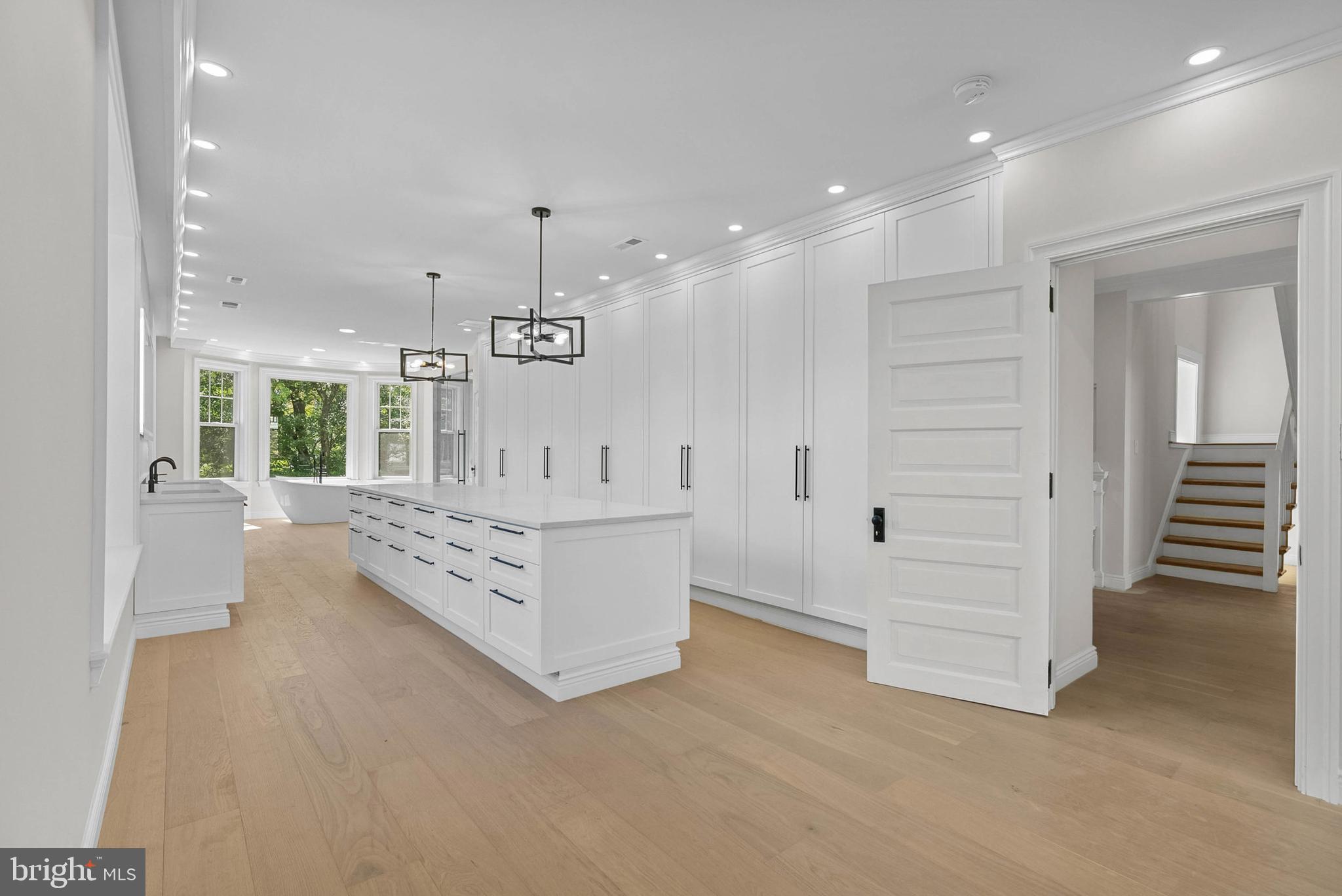 319 Pelham Road Philadelphia, PA 19119 - Photo 19 of 40