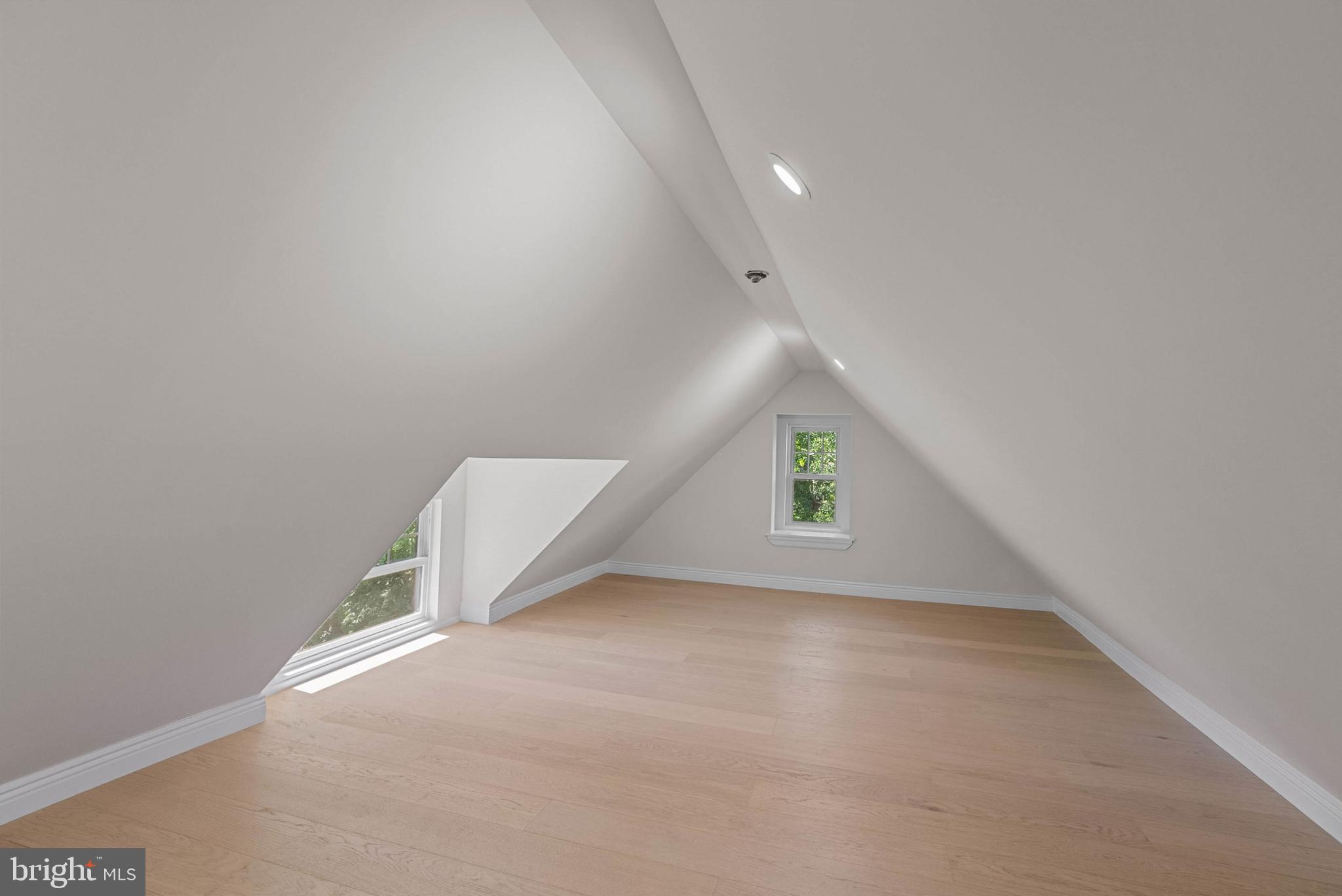 319 Pelham Road Philadelphia, PA 19119 - Photo 33 of 40 an empty room with windows