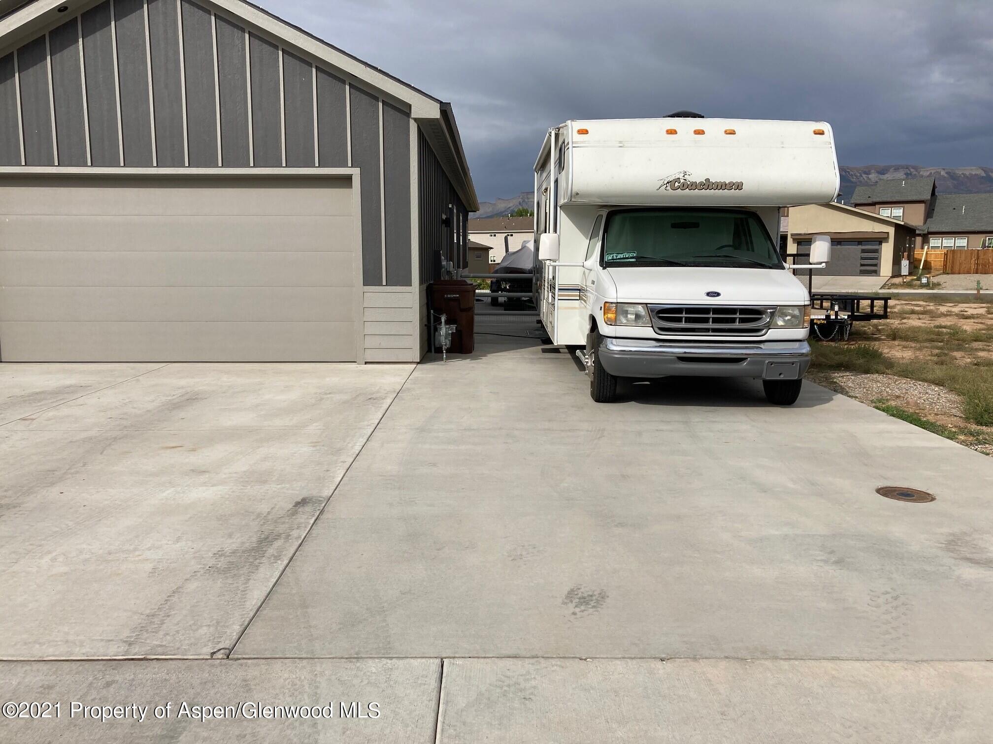 5 rv parking