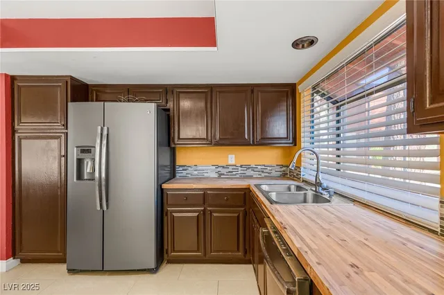 $275,000 | 2394 Pickwick Drive, Henderson, NV 89014