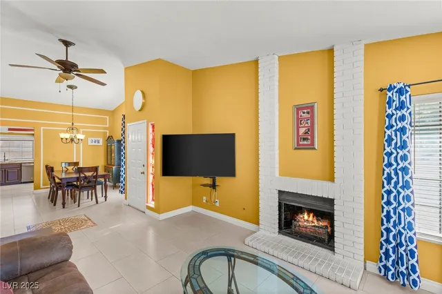 $275,000 | 2394 Pickwick Drive, Henderson, NV 89014