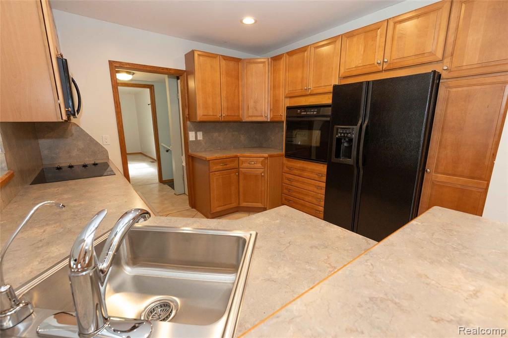 5140 Eastview Road Clarkston, MI 48346 - Photo 12 of 53 Gallery Image 12