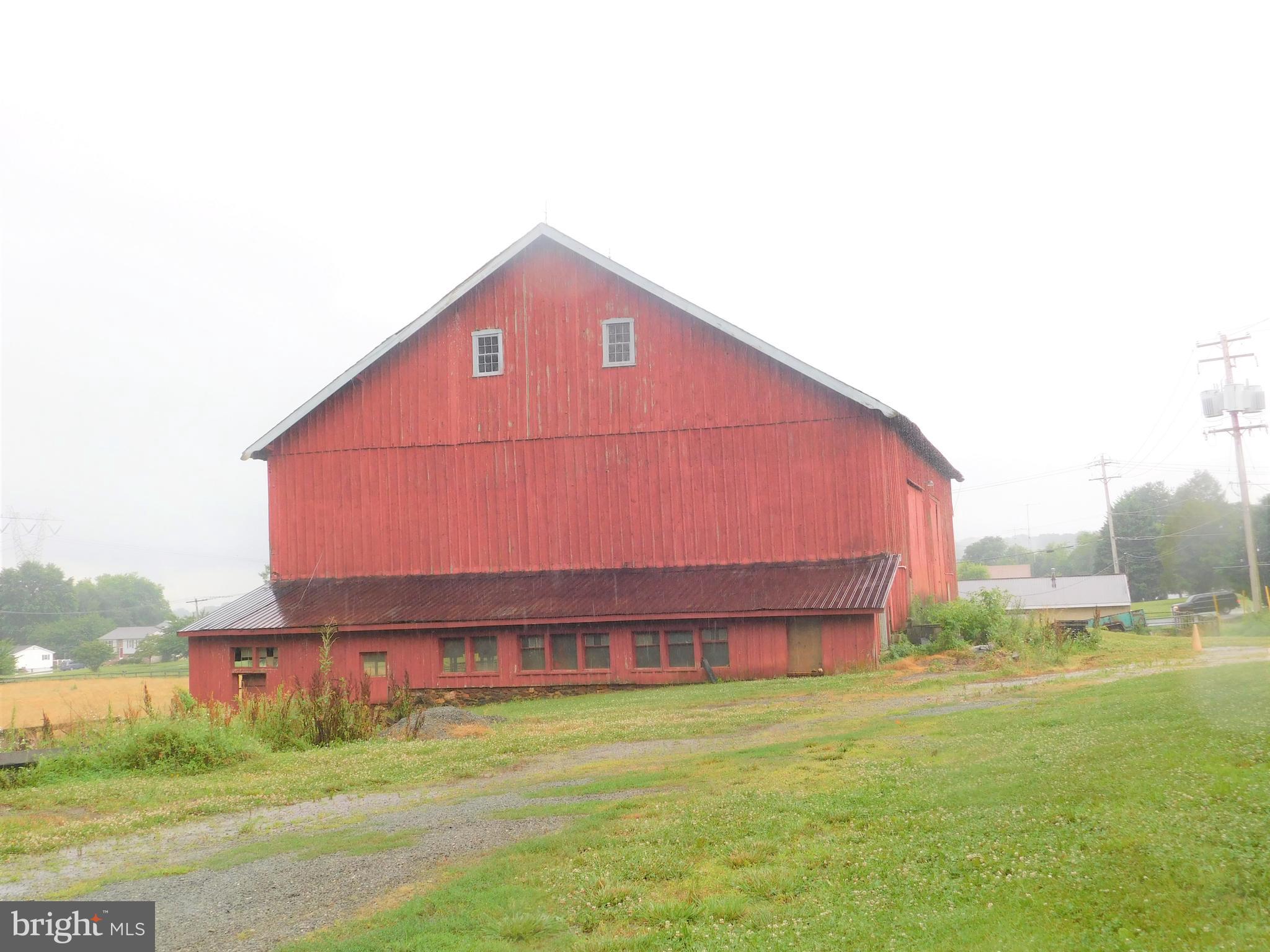 320 Connelly Road Rising Sun, MD 21911 - Photo 10 of 17 Bank Barn - side view