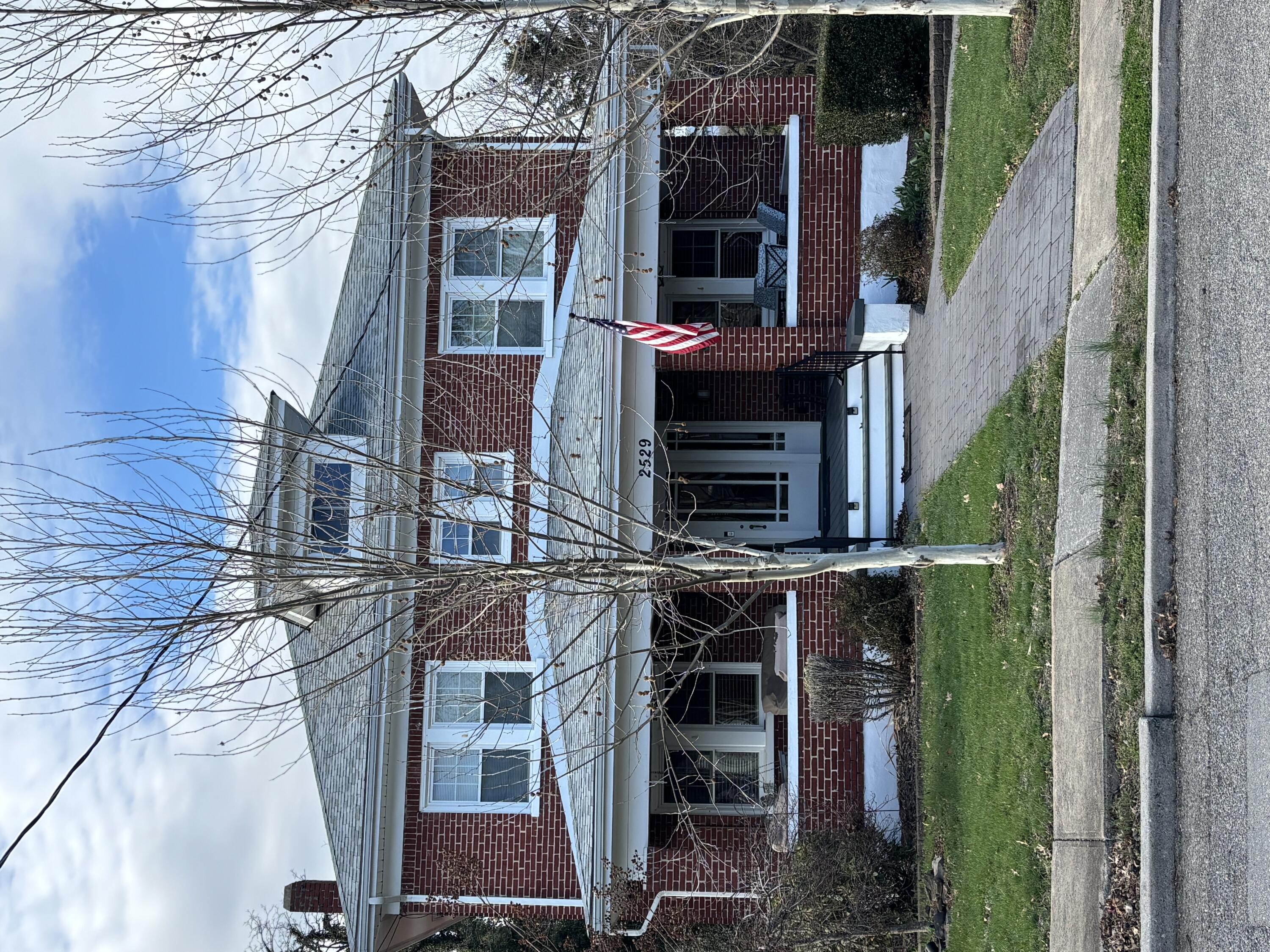 2529 Oregon Avenue Southwest Roanoke, VA 24015 - Photo 1 of 40 Front of house