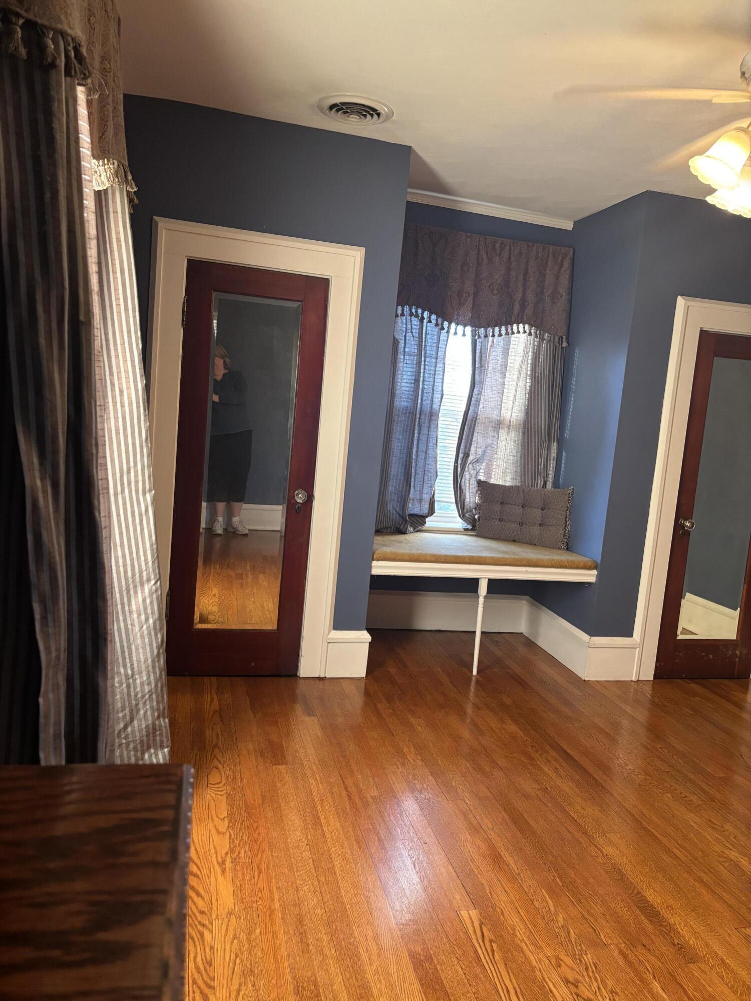 2529 Oregon Avenue Southwest Roanoke, VA 24015 - Photo 27 of 40 IMG_7215