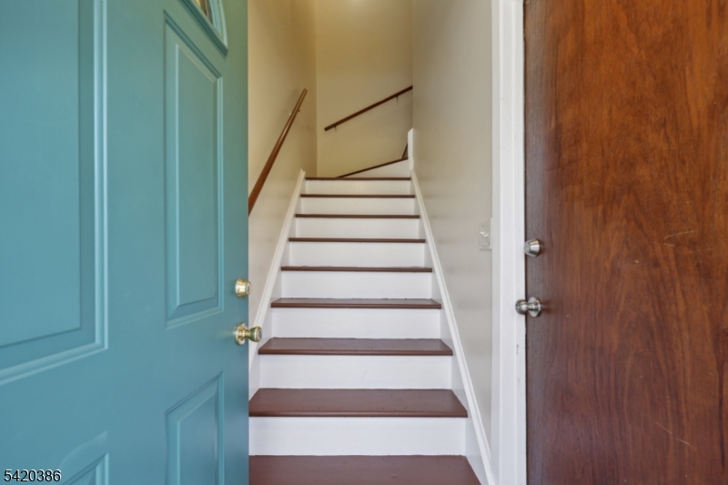 33 North Willow Street, Unit 2 Montclair, NJ 07042 - Photo 2 of 11