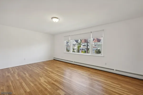 $3,600 | 33 North Willow Street, Unit 2, Montclair, NJ 07042