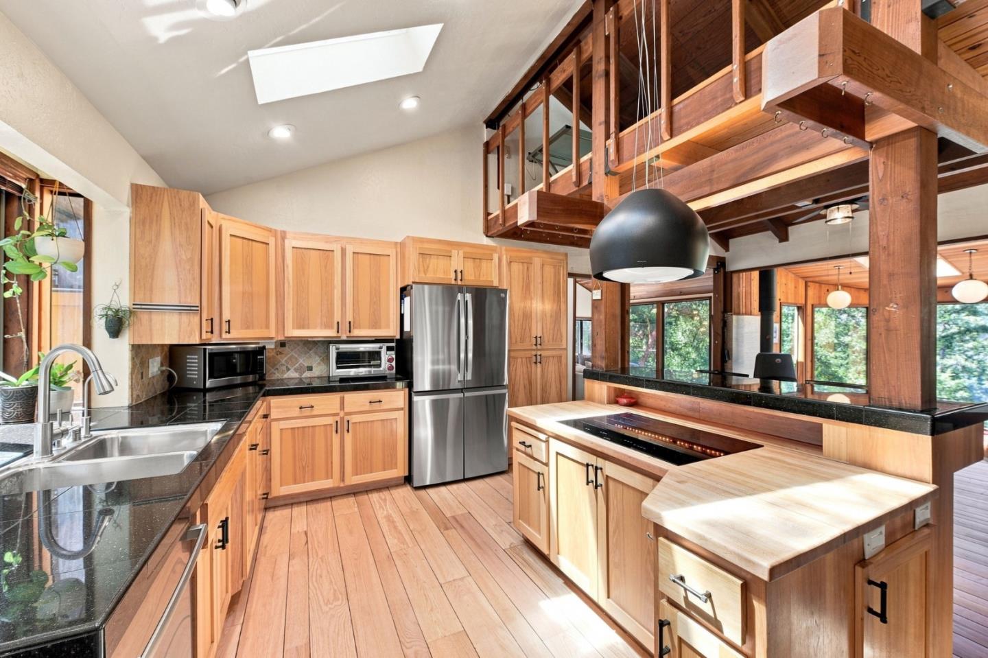 22163 Miller Ridge Road Los Gatos, CA 95033 - Photo 7 of 57 Gallery Image 7