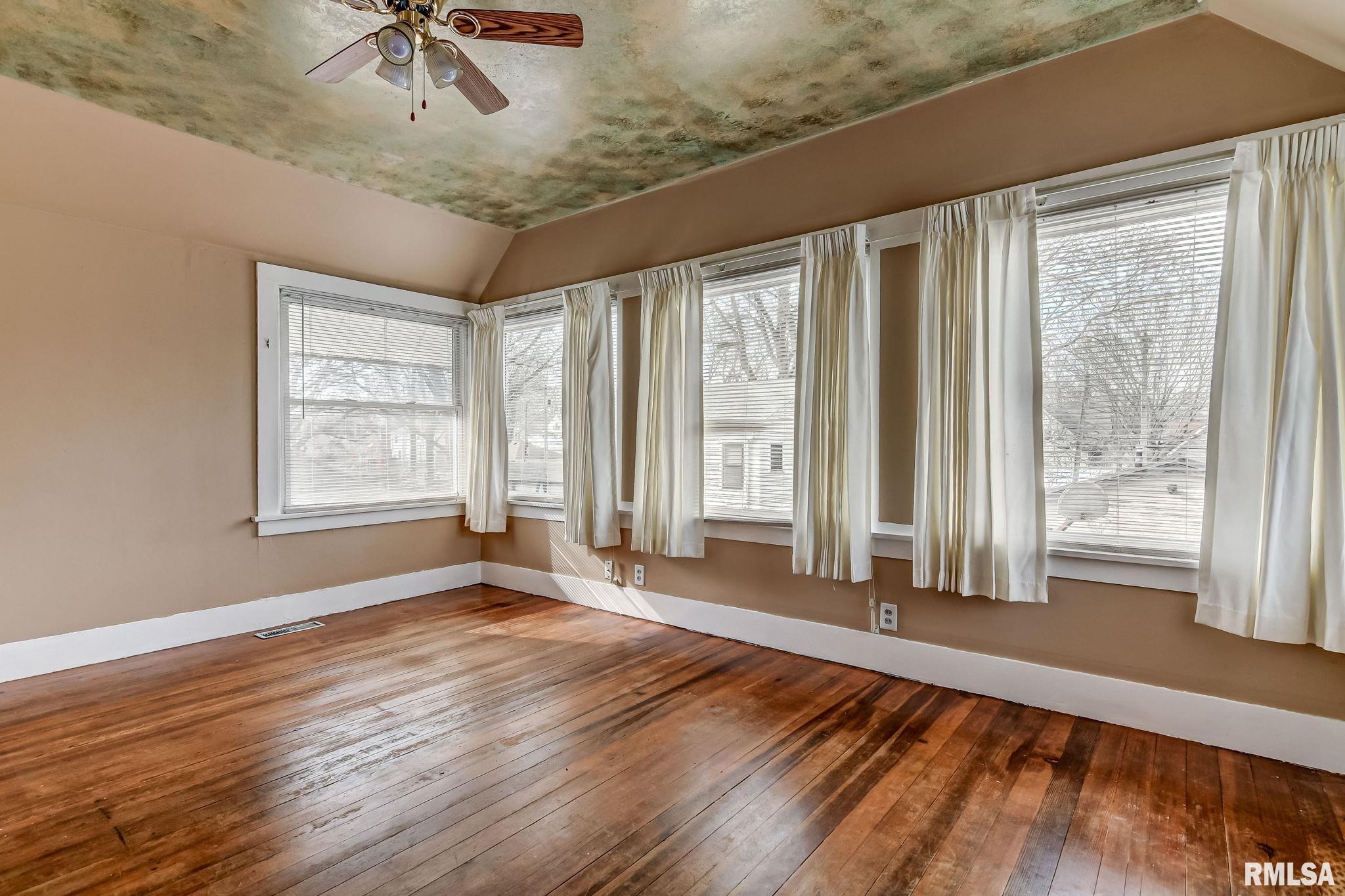 537 South State Street Springfield, IL 62704 - Photo 33 of 36