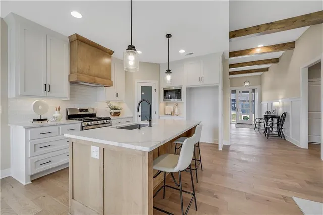 $549,900 | 1202 Morgan Drive, Pleasant Hill, MO 64080