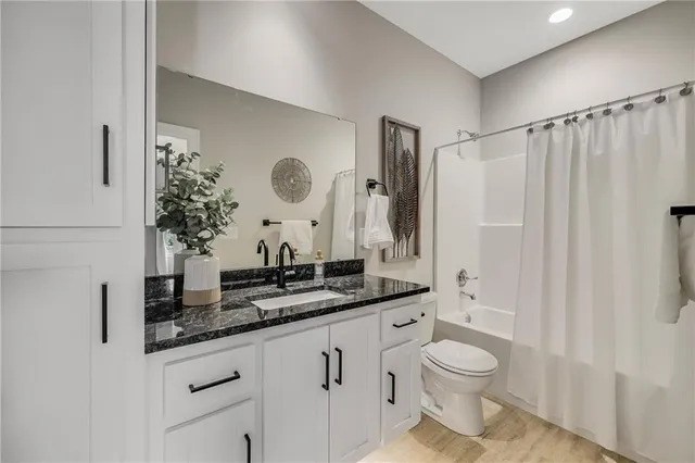 $549,900 | 1202 Morgan Drive, Pleasant Hill, MO 64080