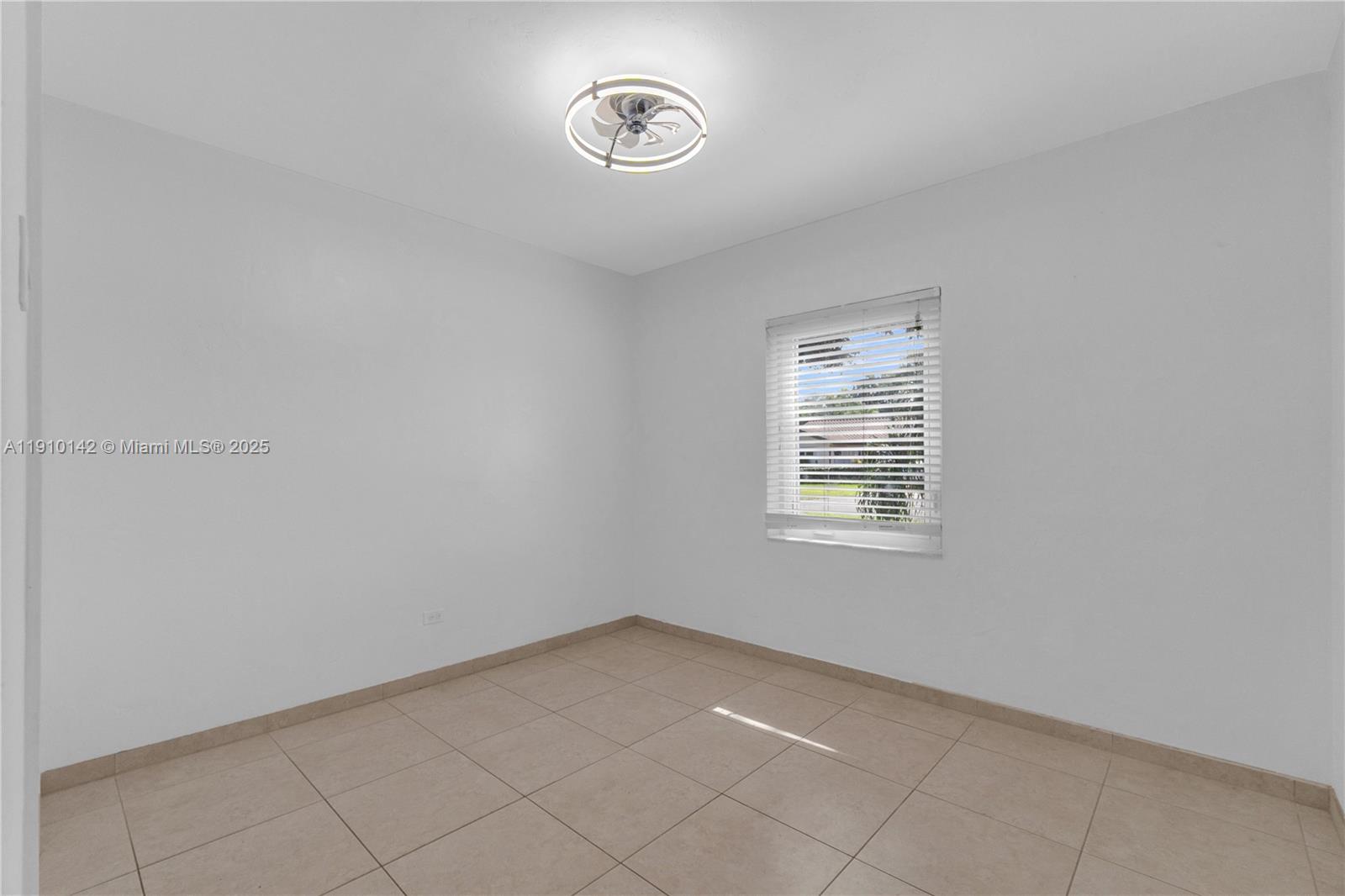 771 Swan Avenue Miami Springs, FL 33166 - Photo 15 of 55