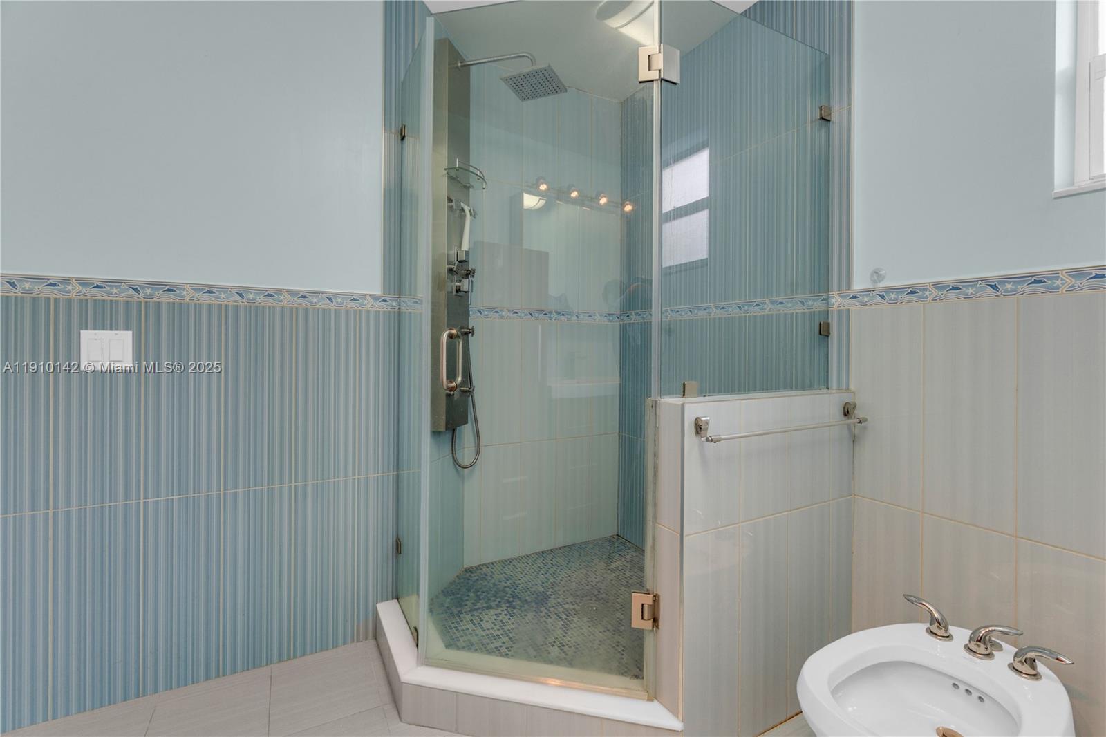 771 Swan Avenue Miami Springs, FL 33166 - Photo 17 of 55