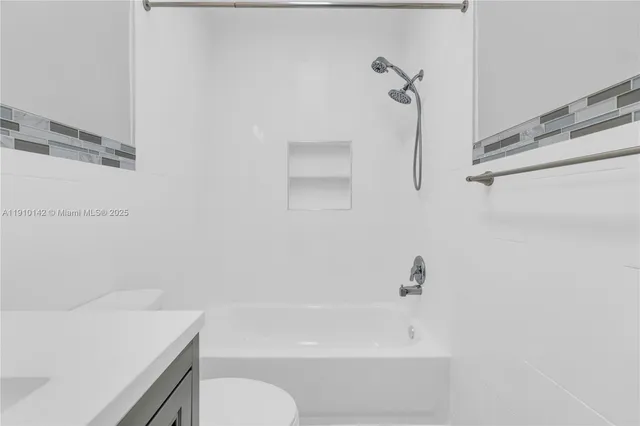 $795,000 | 771 Swan Avenue, Miami Springs, FL 33166