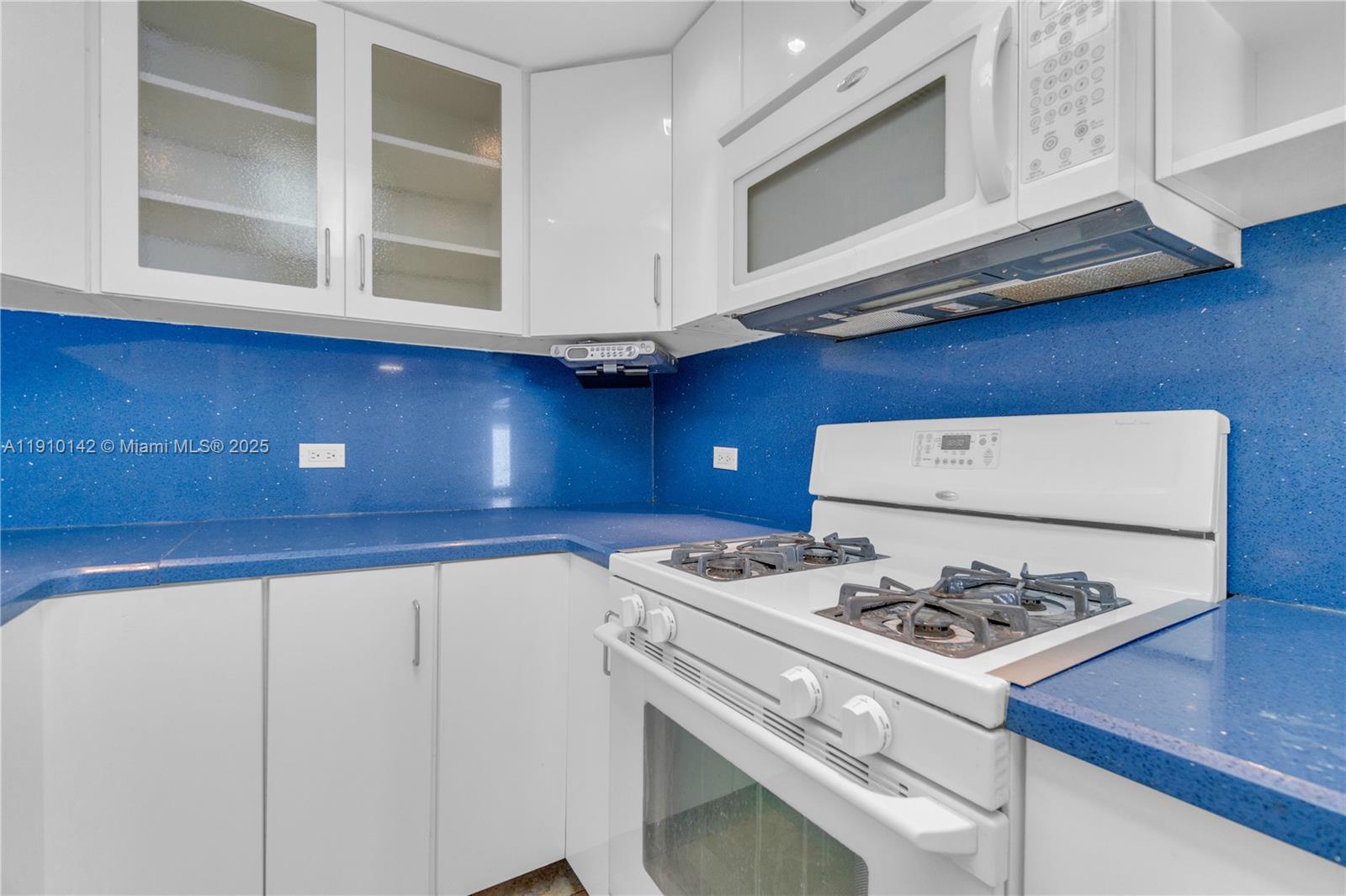 771 Swan Avenue Miami Springs, FL 33166 - Photo 31 of 55