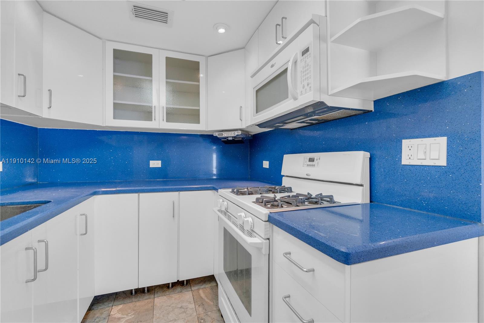 771 Swan Avenue Miami Springs, FL 33166 - Photo 32 of 55