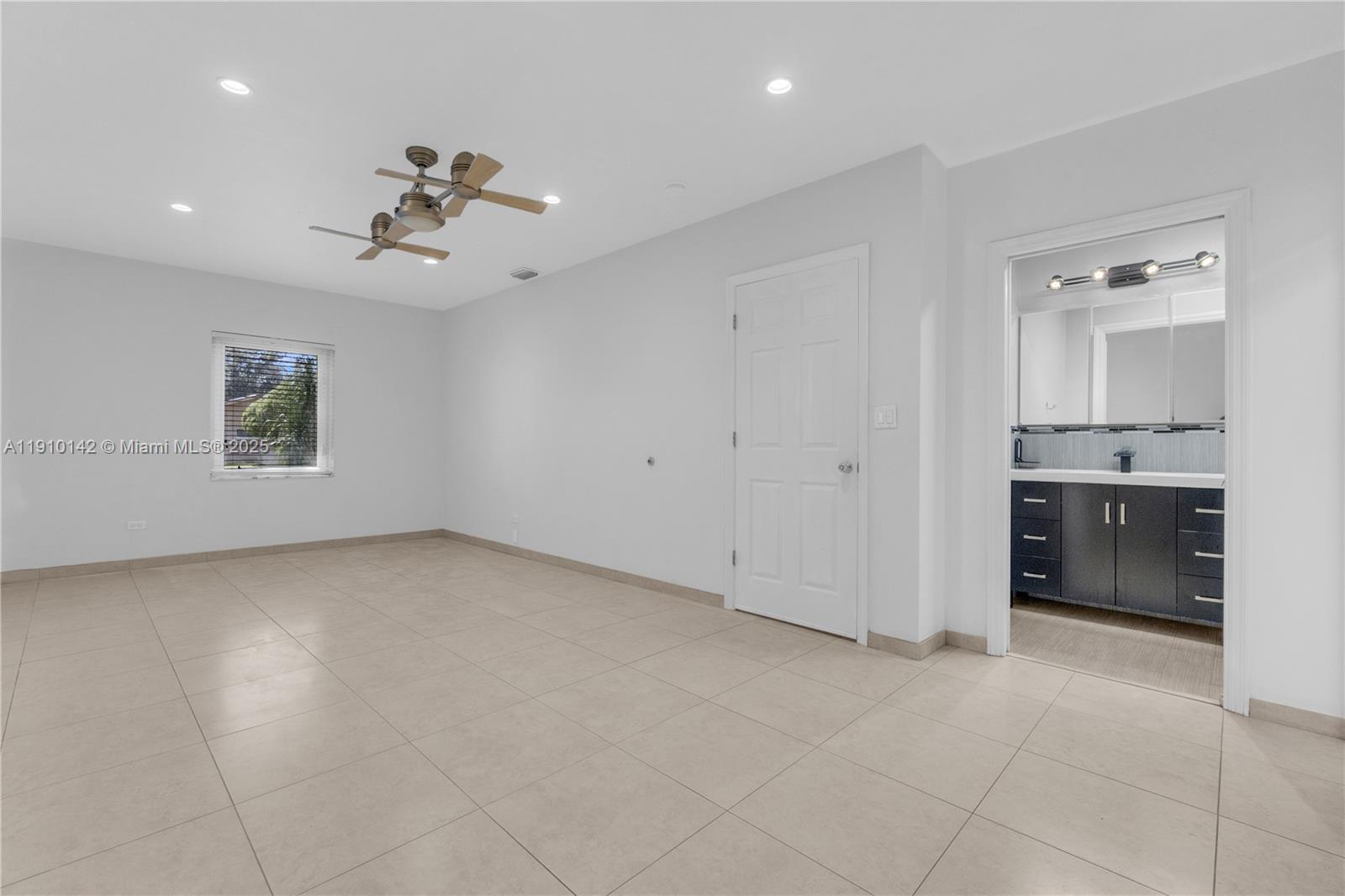 771 Swan Avenue Miami Springs, FL 33166 - Photo 7 of 55