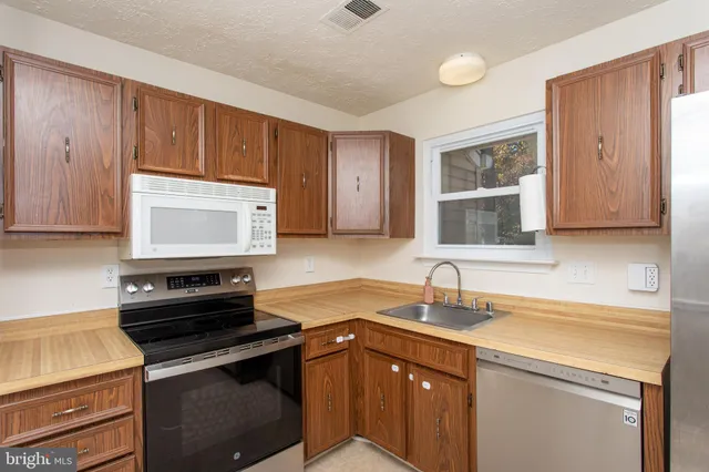 $310,000 | 3071 Donegal Court, Waldorf, MD 20602