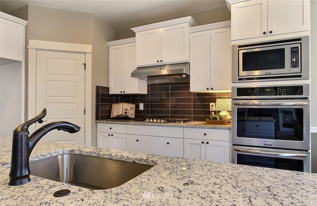 4849 Castleton Road Southwest Port Orchard, WA 98367 - Photo 9 of 13 Gallery Image 9