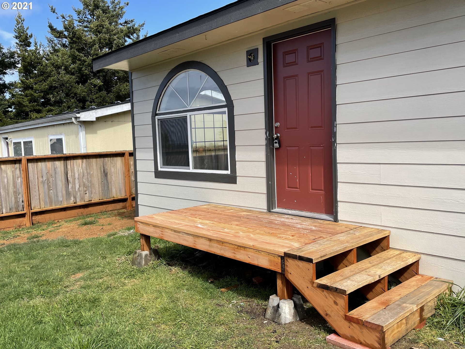63977 Wallace Road Coos Bay, OR 97420 - Photo 2 of 3 Gallery Image 2