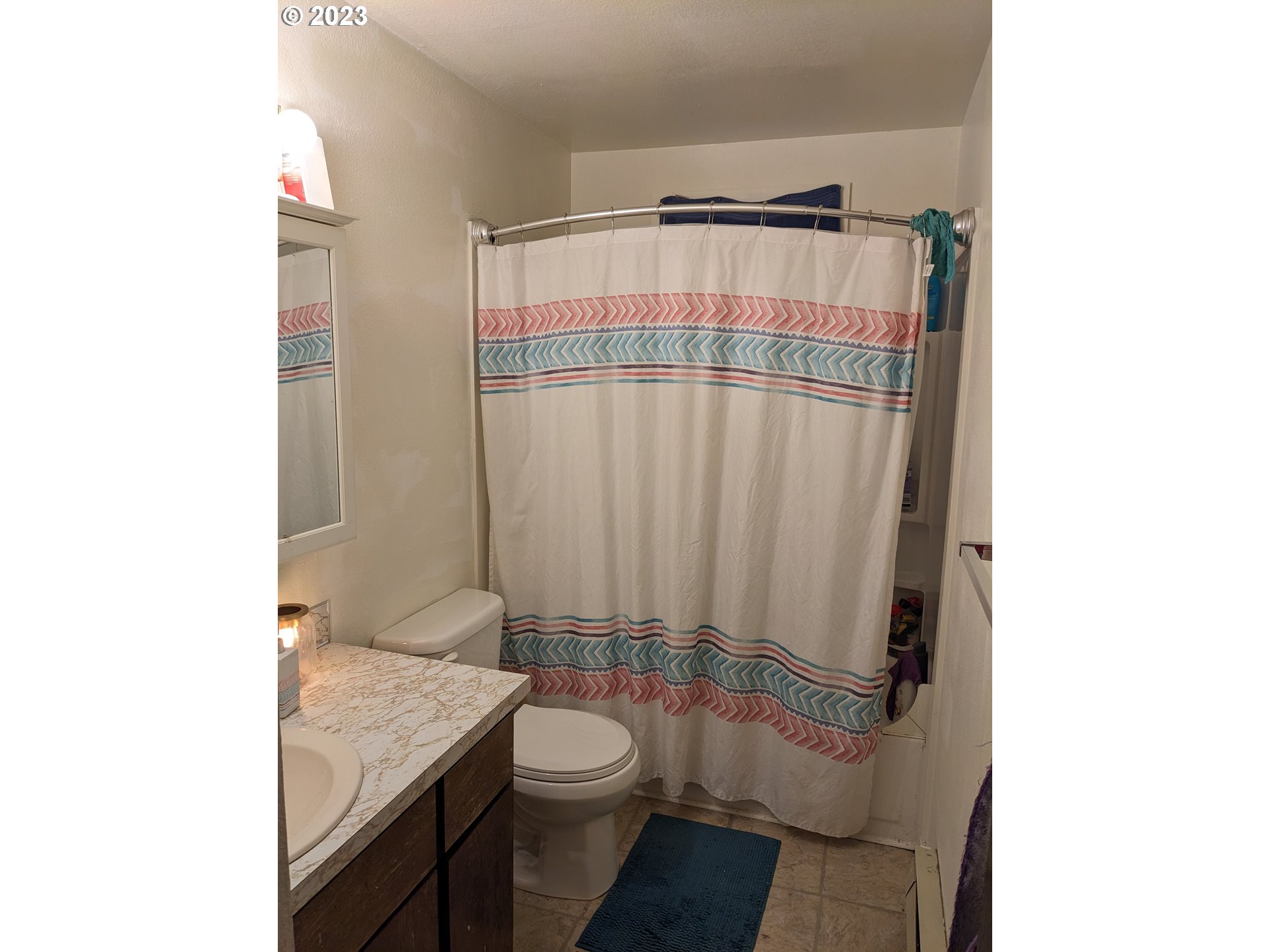 906 Southeast 2nd Street Pendleton, OR 97801 - Photo 7 of 14 Attached Bathroom