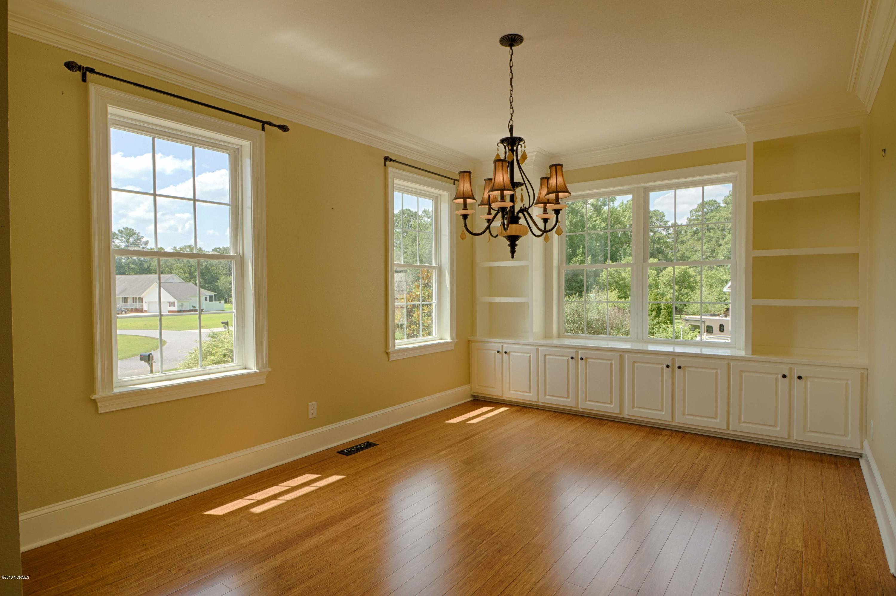 210 Raccoon Run Washington, NC 27889 - Photo 20 of 41 020 Formal Dining Room