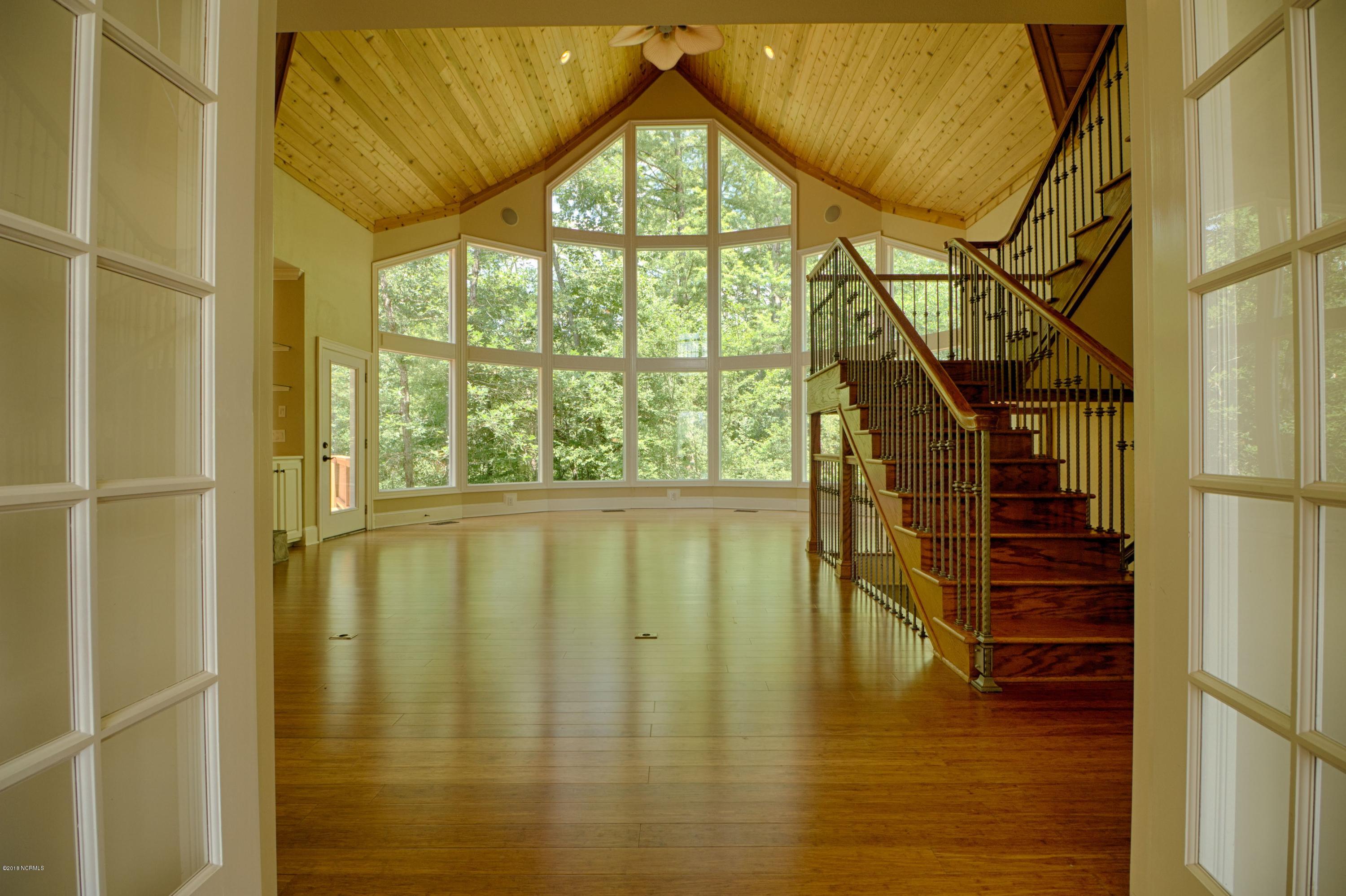 210 Raccoon Run Washington, NC 27889 - Photo 33 of 41 033 Living