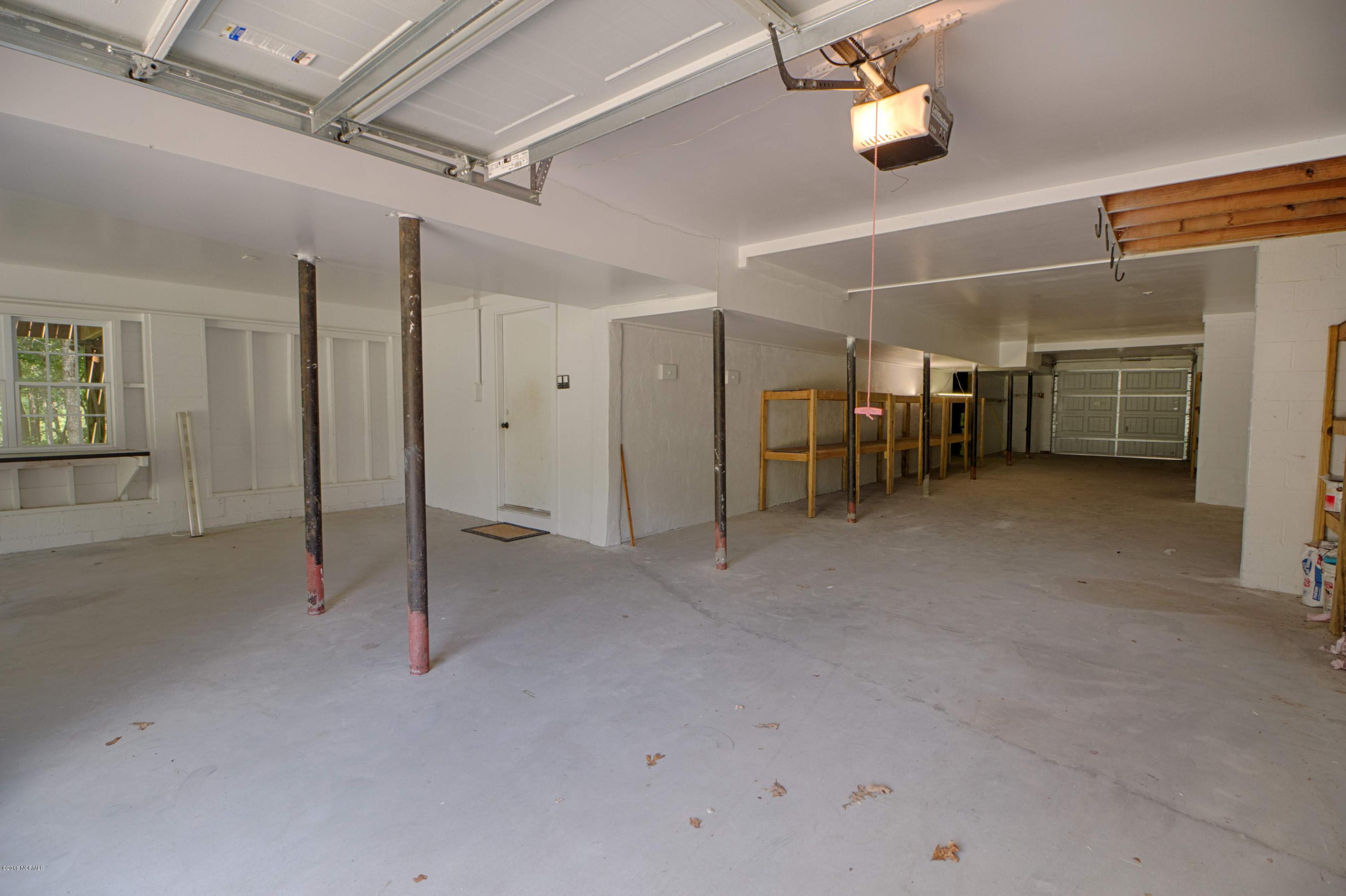 210 Raccoon Run Washington, NC 27889 - Photo 37 of 41 037 Garage