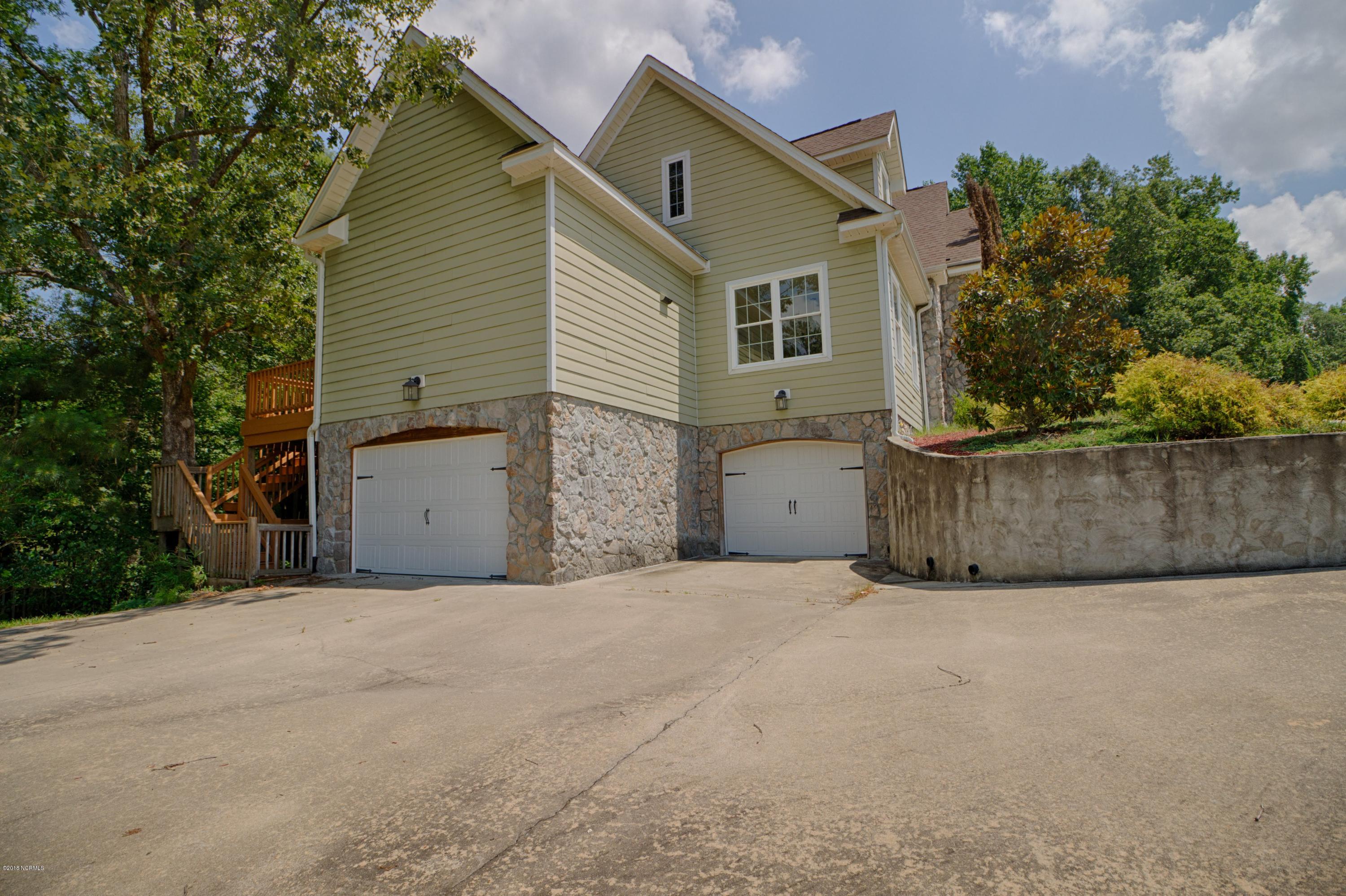 210 Raccoon Run Washington, NC 27889 - Photo 4 of 41 004Side View