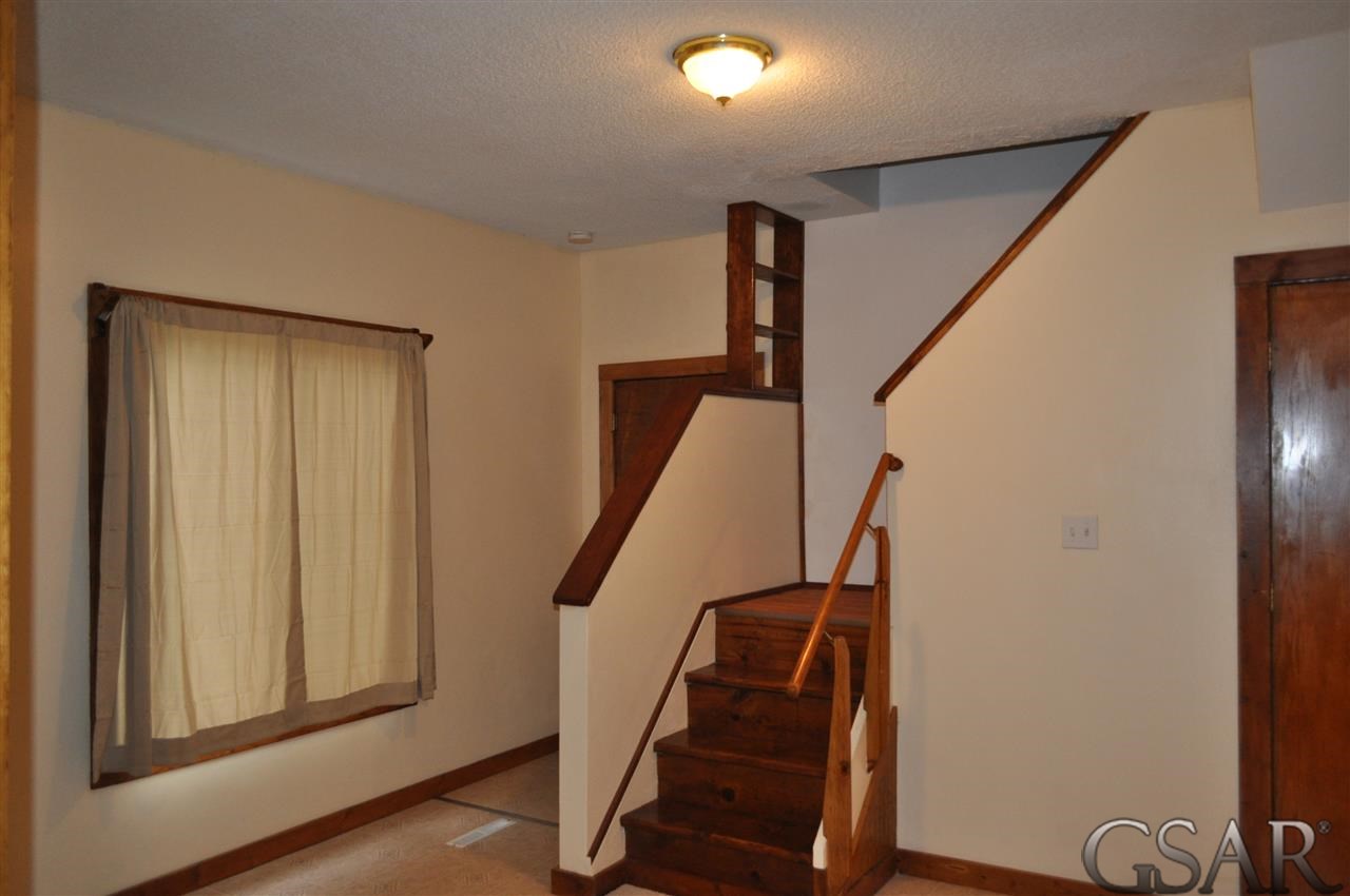 7005 South Vernon Road Durand, MI 48429 - Photo 10 of 29 31217923-9.JPG