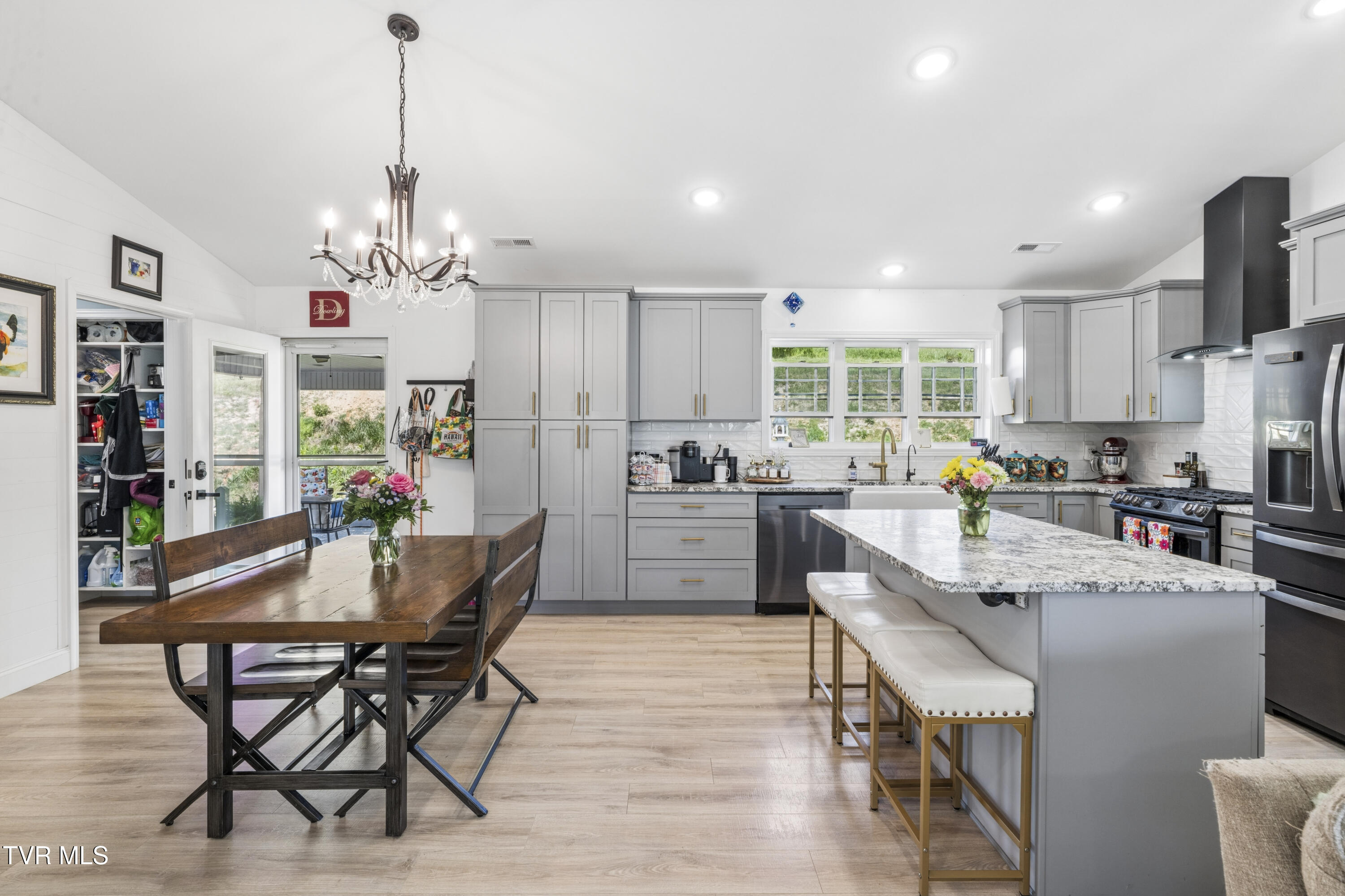 143 Stage Road Jonesborough, TN 37659 - Photo 15 of 48 Kitchen