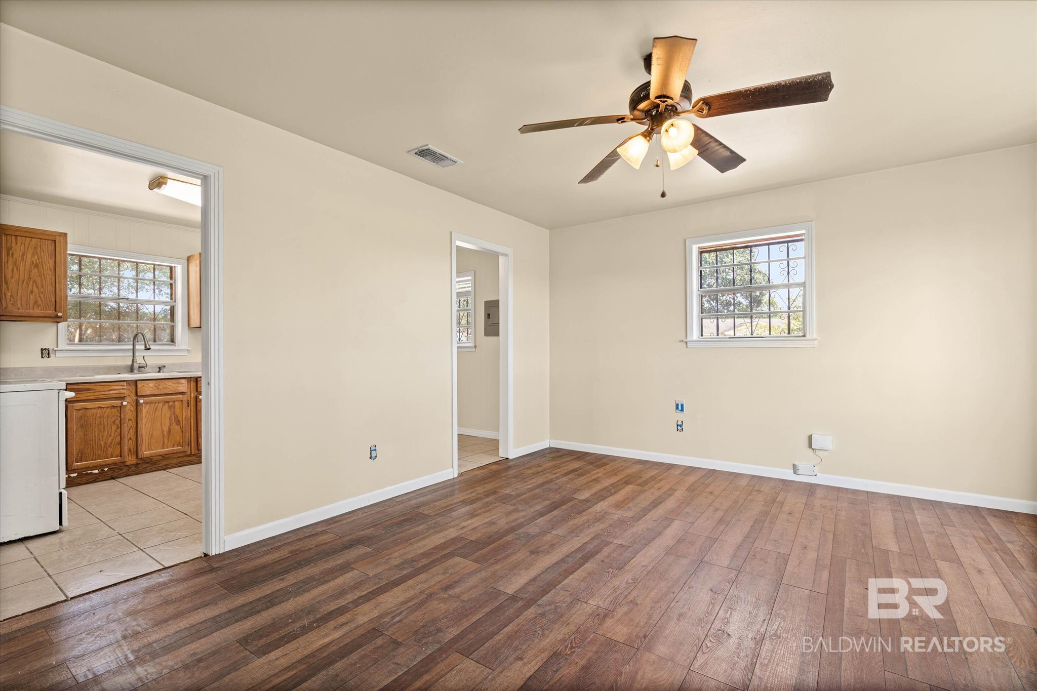400 9th Avenue Foley, AL 36535 - Photo 2 of 21 Gallery Image 2