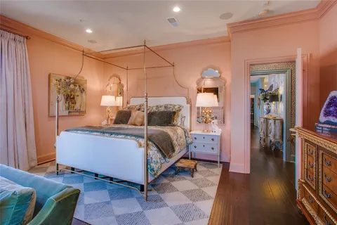 $875,000 | 2848 Woodside Street, Unit 7A, Dallas, TX 75204